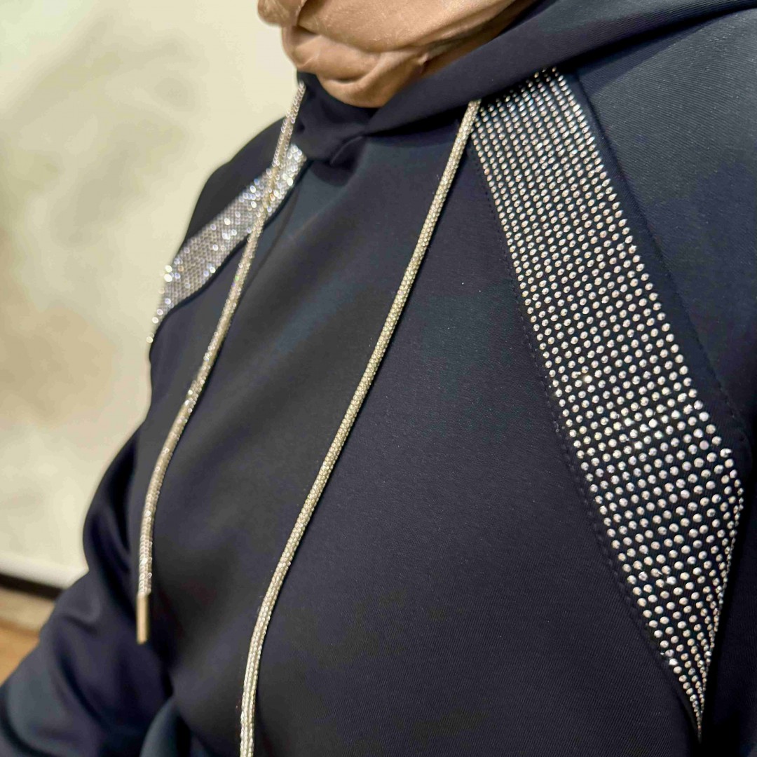 Kapüşonlu ikili Takım